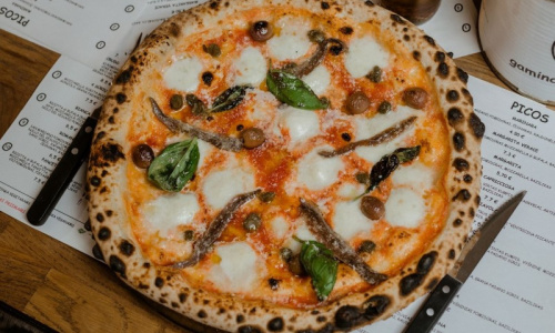 NAPOLETANA